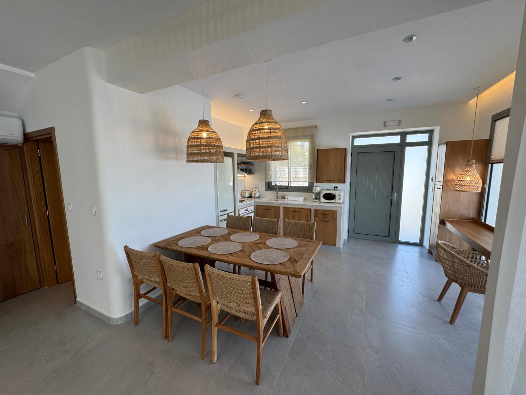 Athoros Luxury * Afantou
