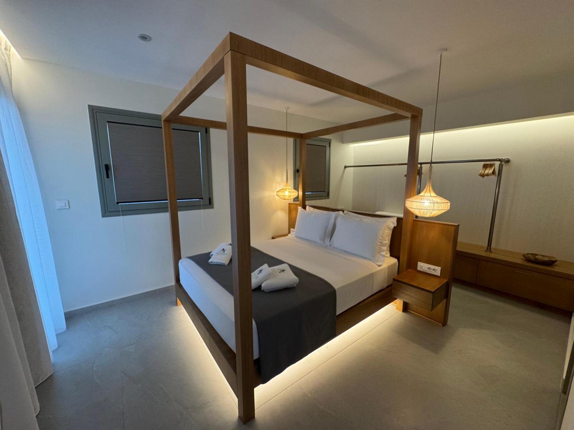 Athoros Luxury