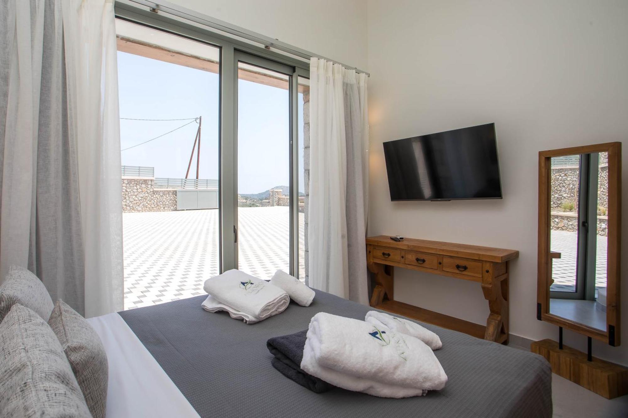 Athoros Luxury *