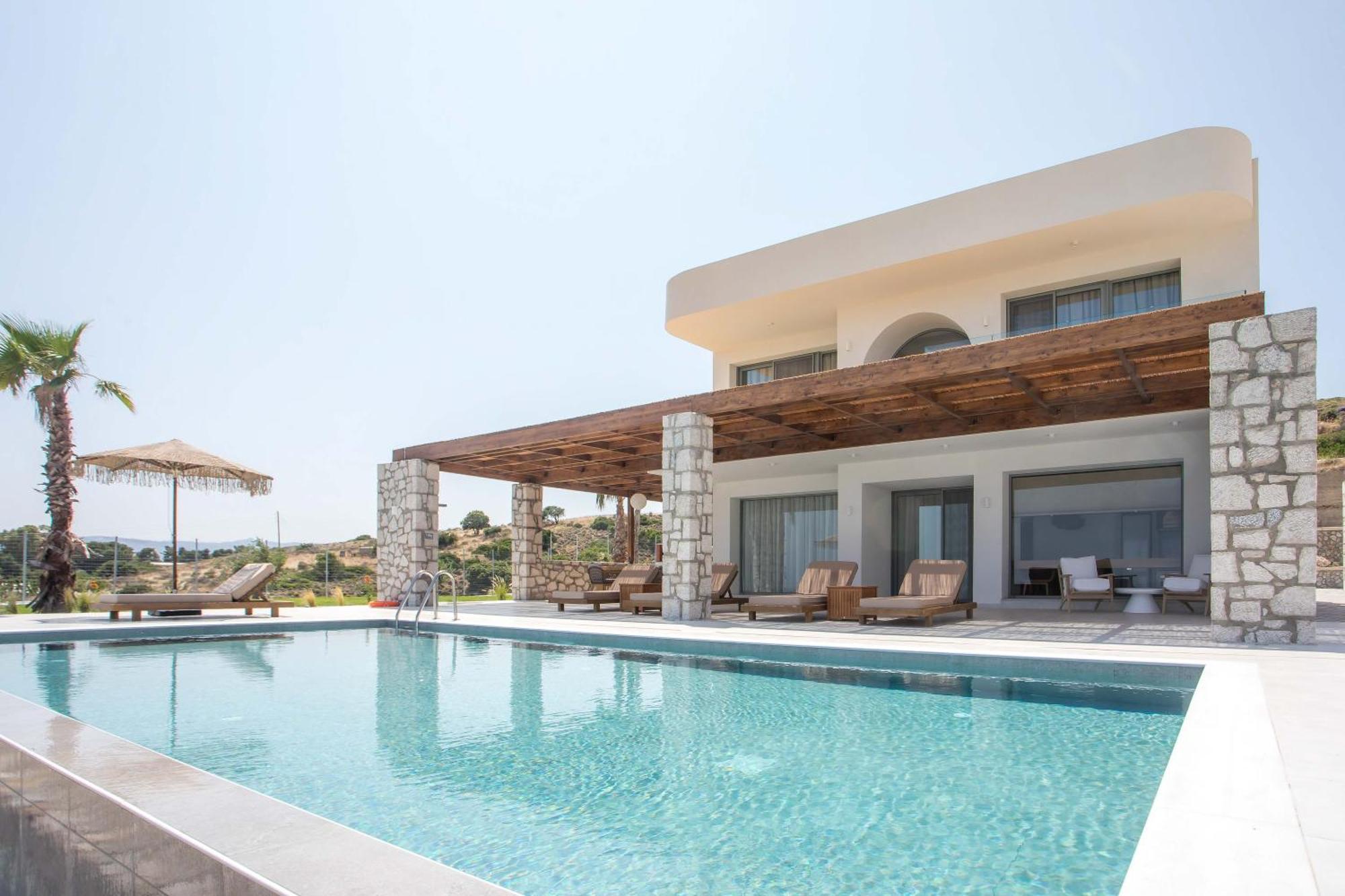 Athoros Luxury