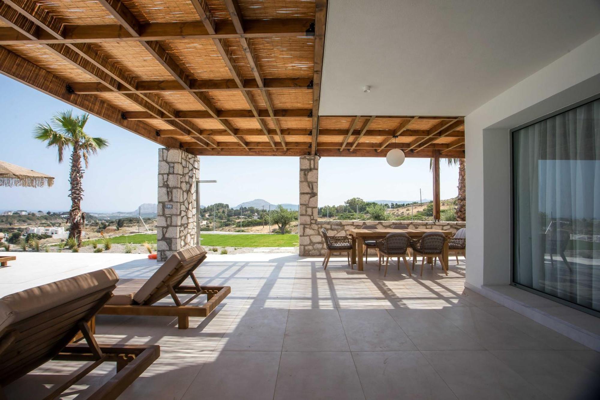 Athoros Luxury