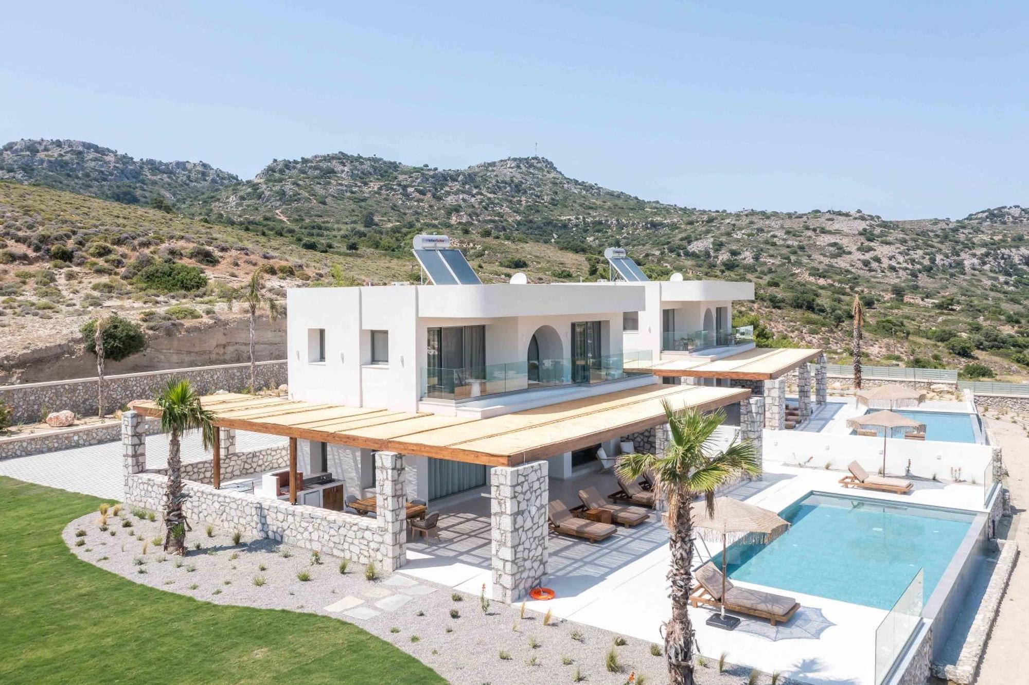 Athoros Luxury *
