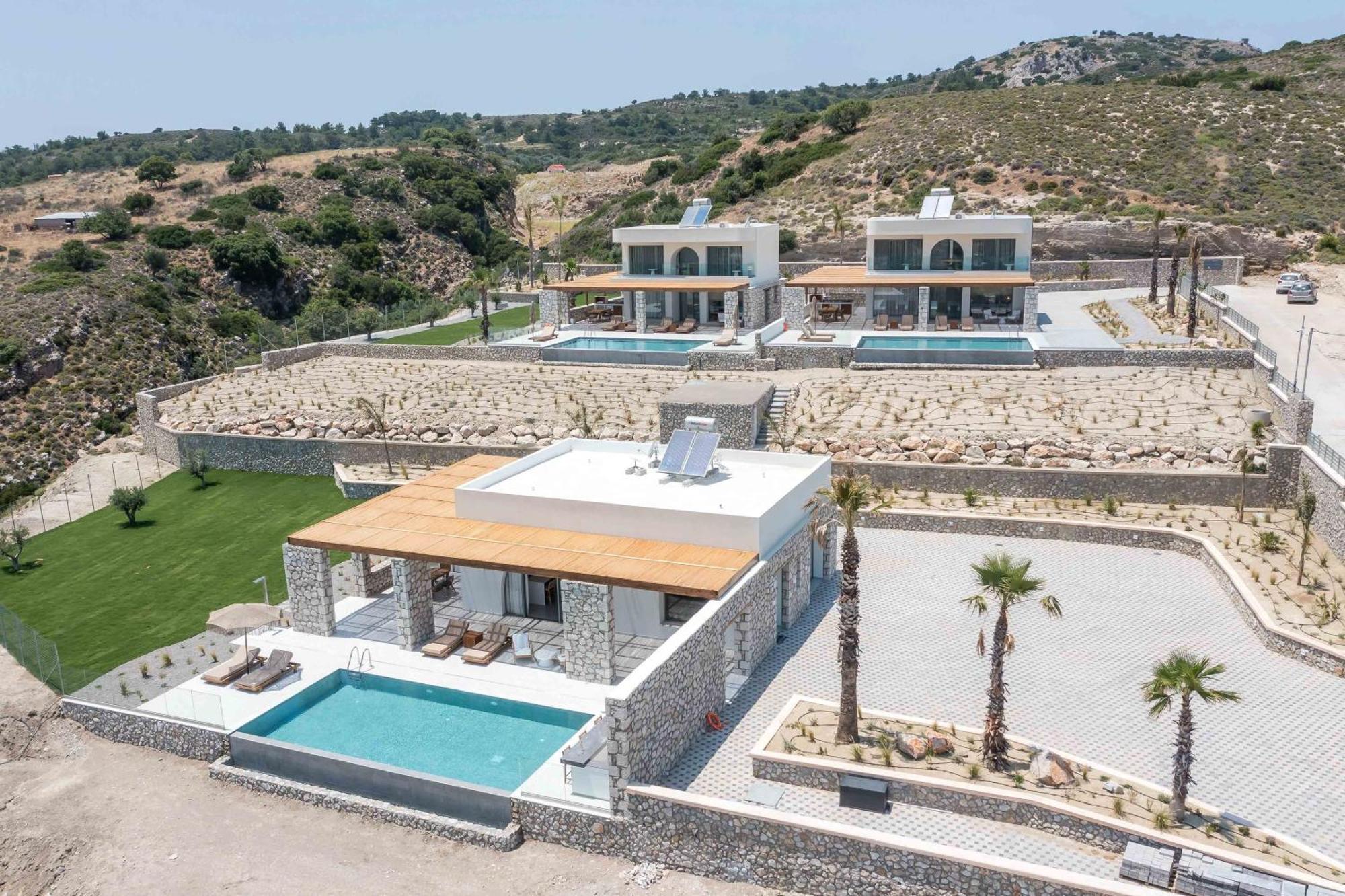 Athoros Luxury *
